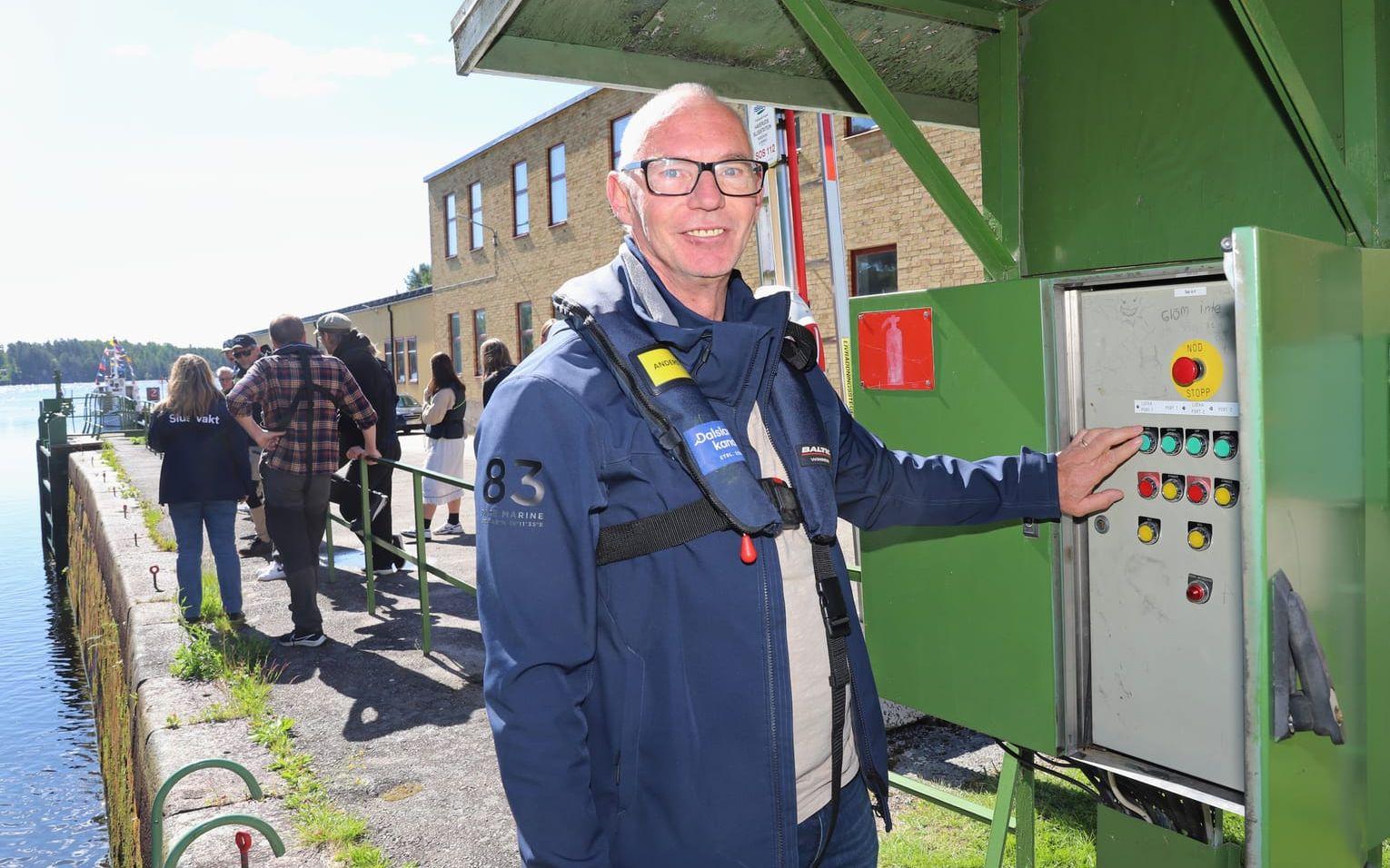 Anders Wessman hoppade på slussvaktarjobbet i mogen ålder.