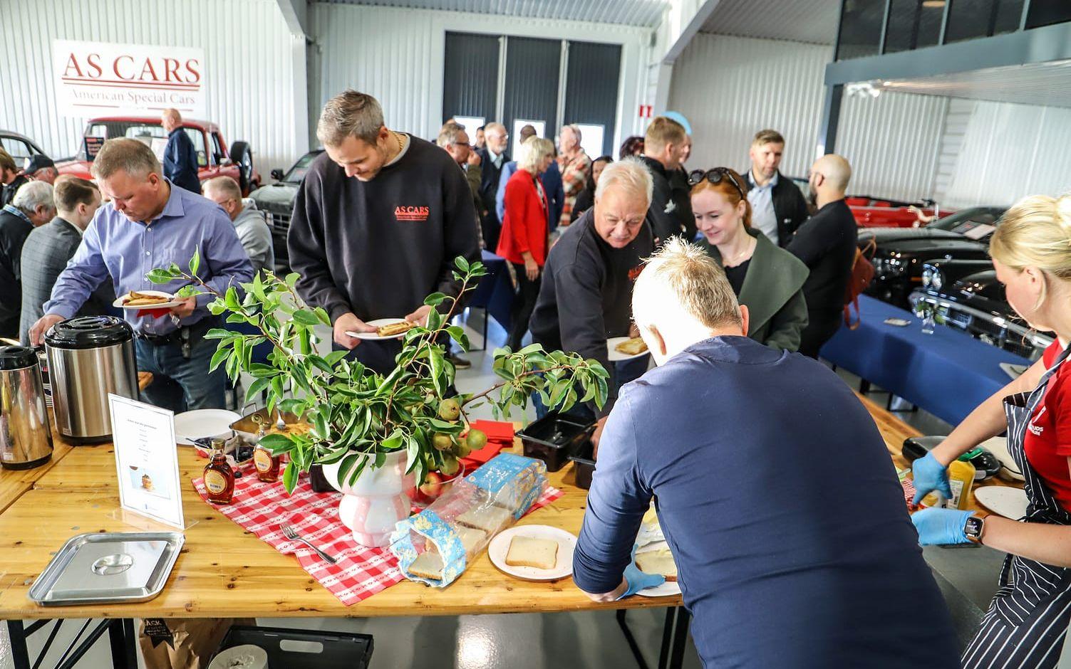 Kommunens kostenhet serverade hungriga frukostgäster.